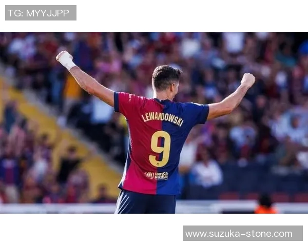 莱万带领球队再创辉煌赛季，球迷期待新纪录的诞生与精彩表现